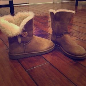 UGG boots size US 9